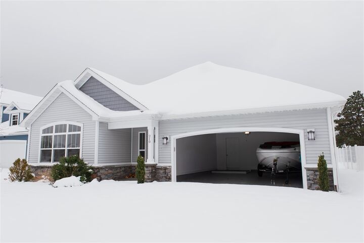 Property Photo:  210 Market Place  MI 49022-4717 