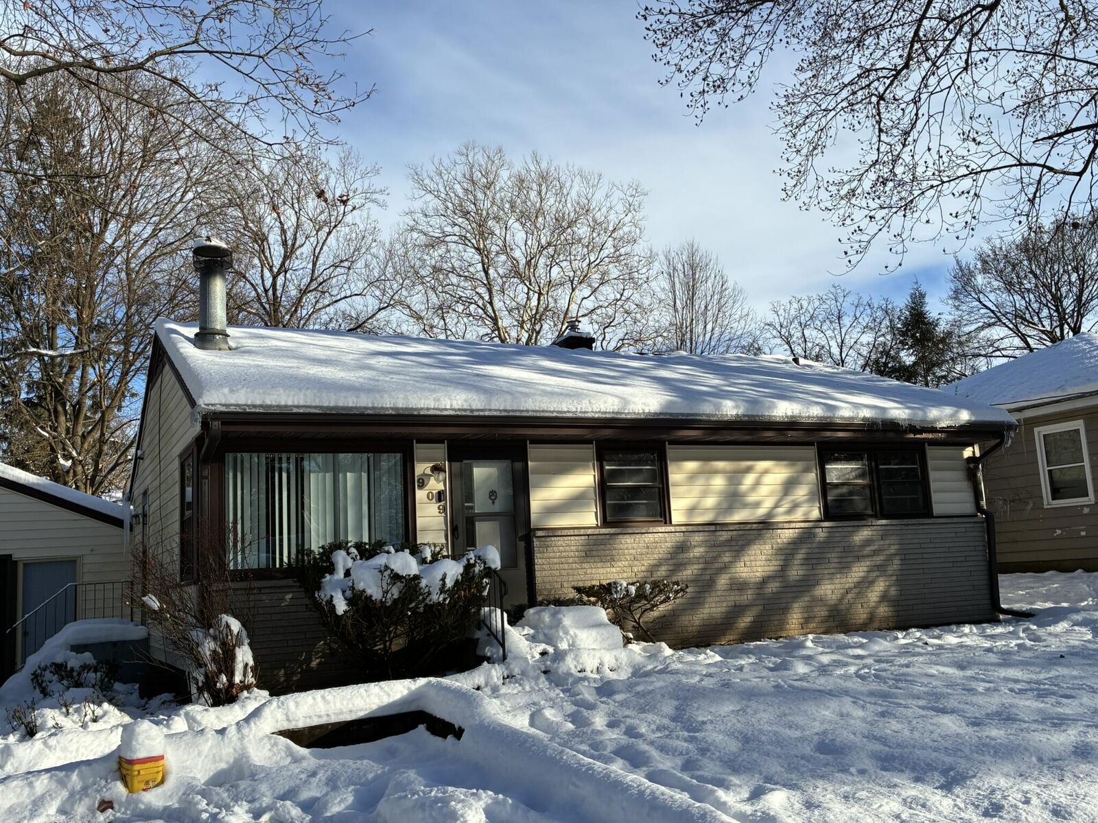 Property Photo:  909 Westfall Avenue  MI 49006 