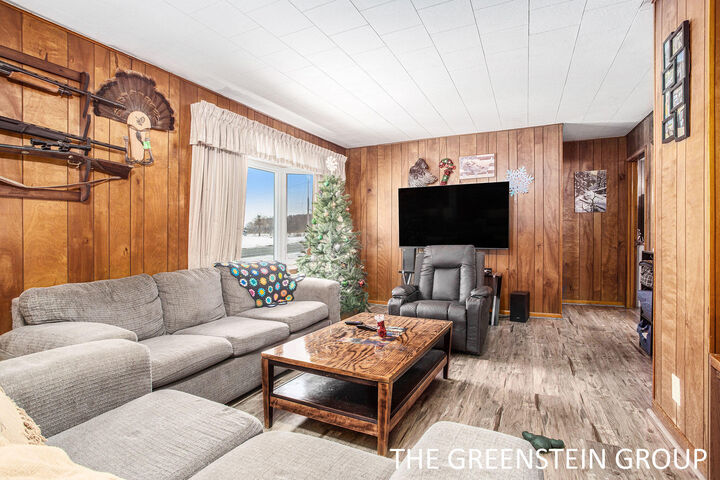 Property Photo:  1950 E Dowling Road  MI 49058 