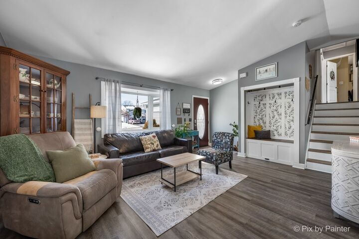 Property Photo: 320 Homestead Drive IL 60440