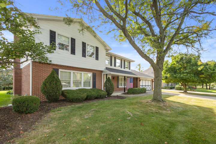 Property Photo: 14417 Country Club Lane IL 60462