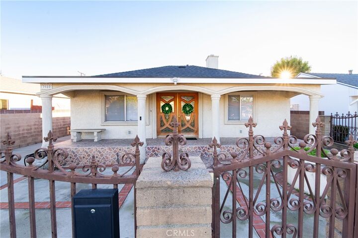 Property Photo:  3980 Platt  CA 90262 