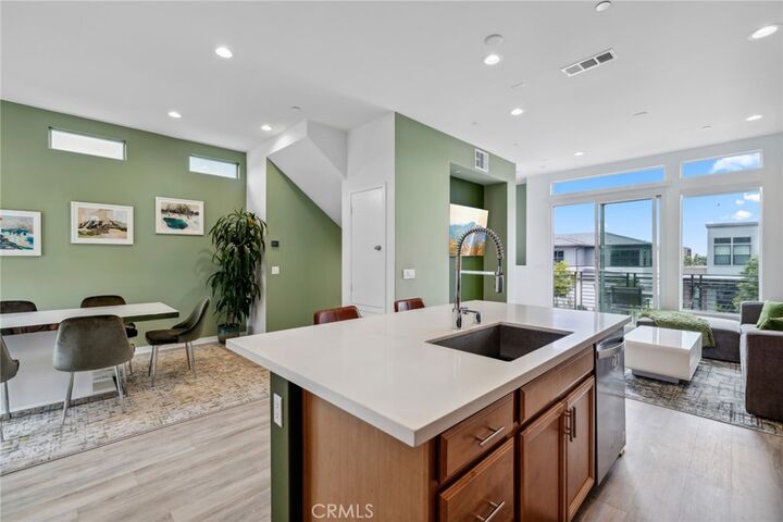 Property Photo: 160 Keeper CA 92618