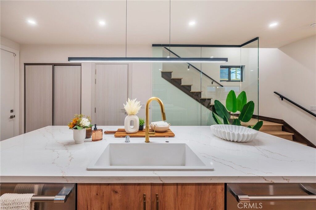 Property Photo: 422 20th Street CA 92648