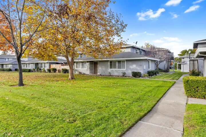 Property Photo:  5317 Manzanita Avenue 1  CA 95608 