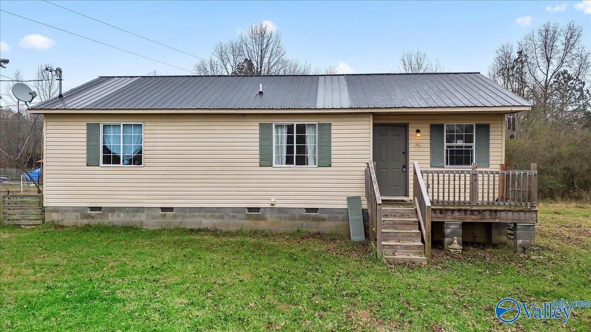 Property Photo: 2134 County Road 137 AL 35772