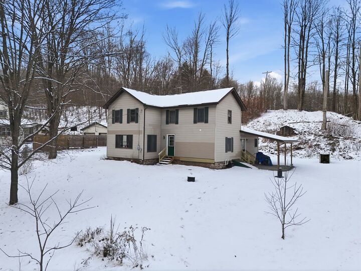 Property Photo: 19 Lovell Ln PA 17724