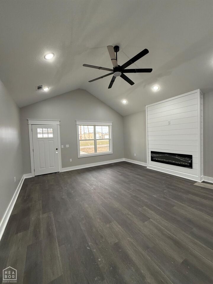 Property Photo:  211 W Dewey  AR 72442 