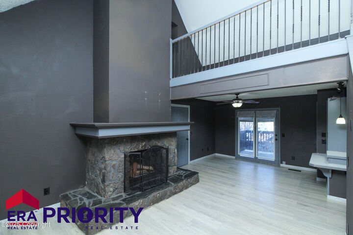 Property Photo: 1503 E Rawhide Dr - WY 82716