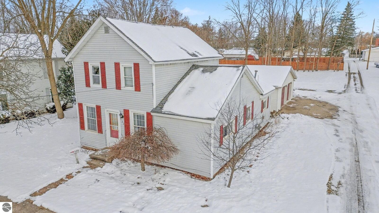 Property Photo:  326 W Emerson Street  MI 48847 