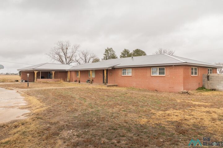 Property Photo: 104 N Toledo Street NM 88130