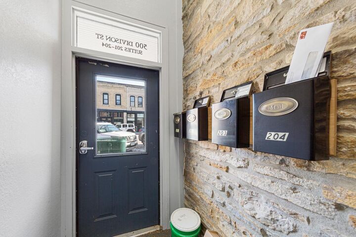 Property Photo:  500 Division Street S 7  MN 55057 