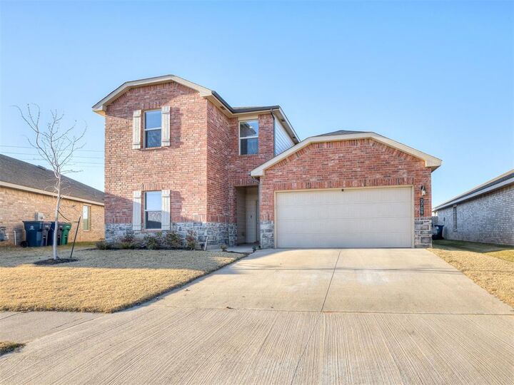 Property Photo:  2709 Alice Way  OK 73099 
