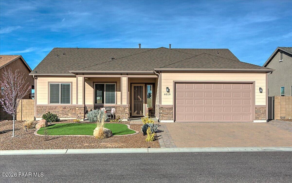 Property Photo: 6019 E Walden Way AZ 86314