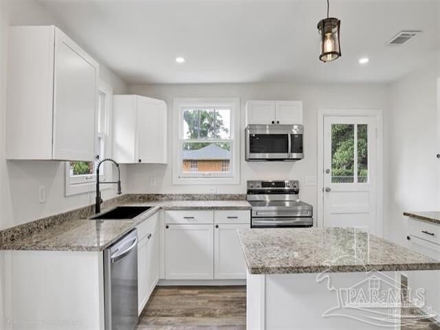 Property Photo: 1220 N Kirk St FL 32505