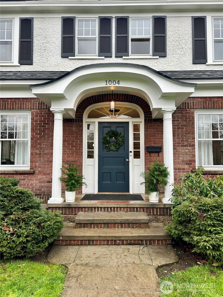 Property Photo: 1004 Boyer Avenue WA 99362