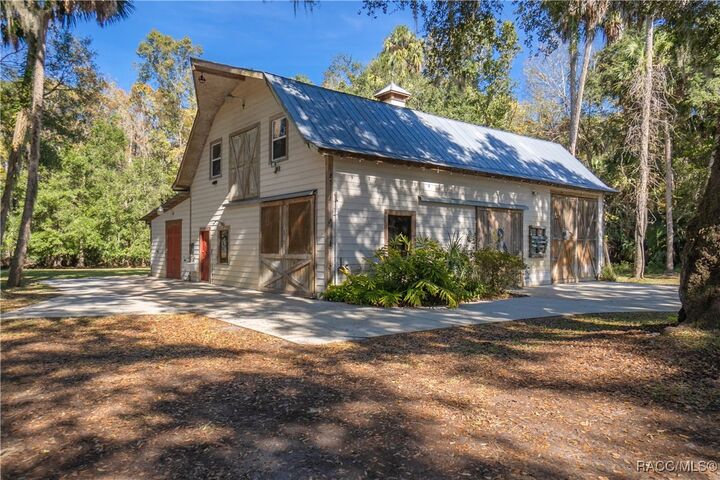 Property Photo:  10631 E Lucas Trail  FL 34450 