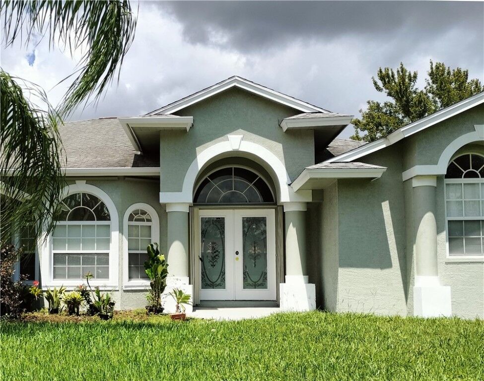 Property Photo: 135 Majestic Terrace FL 34984