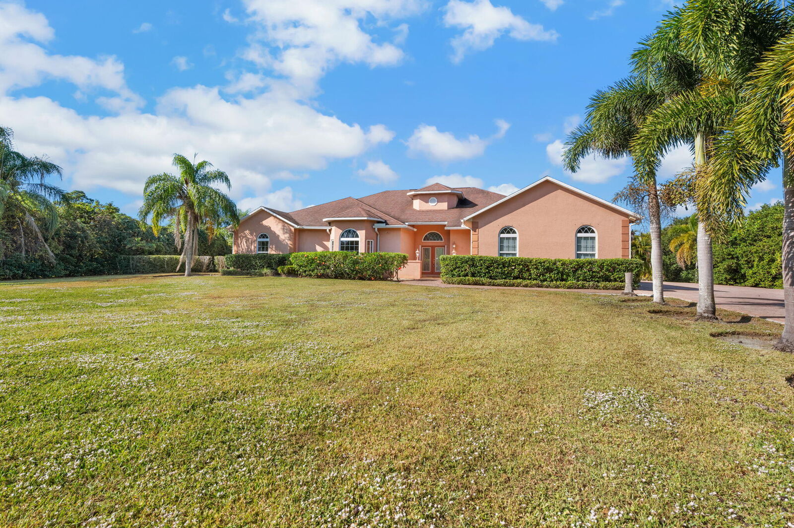 Property Photo: 5125 Southwind Trail FL 34951