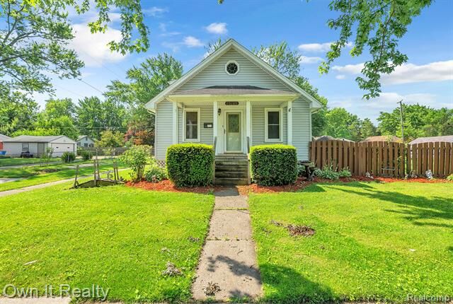 Property Photo: 25605 Yale Street MI 48125