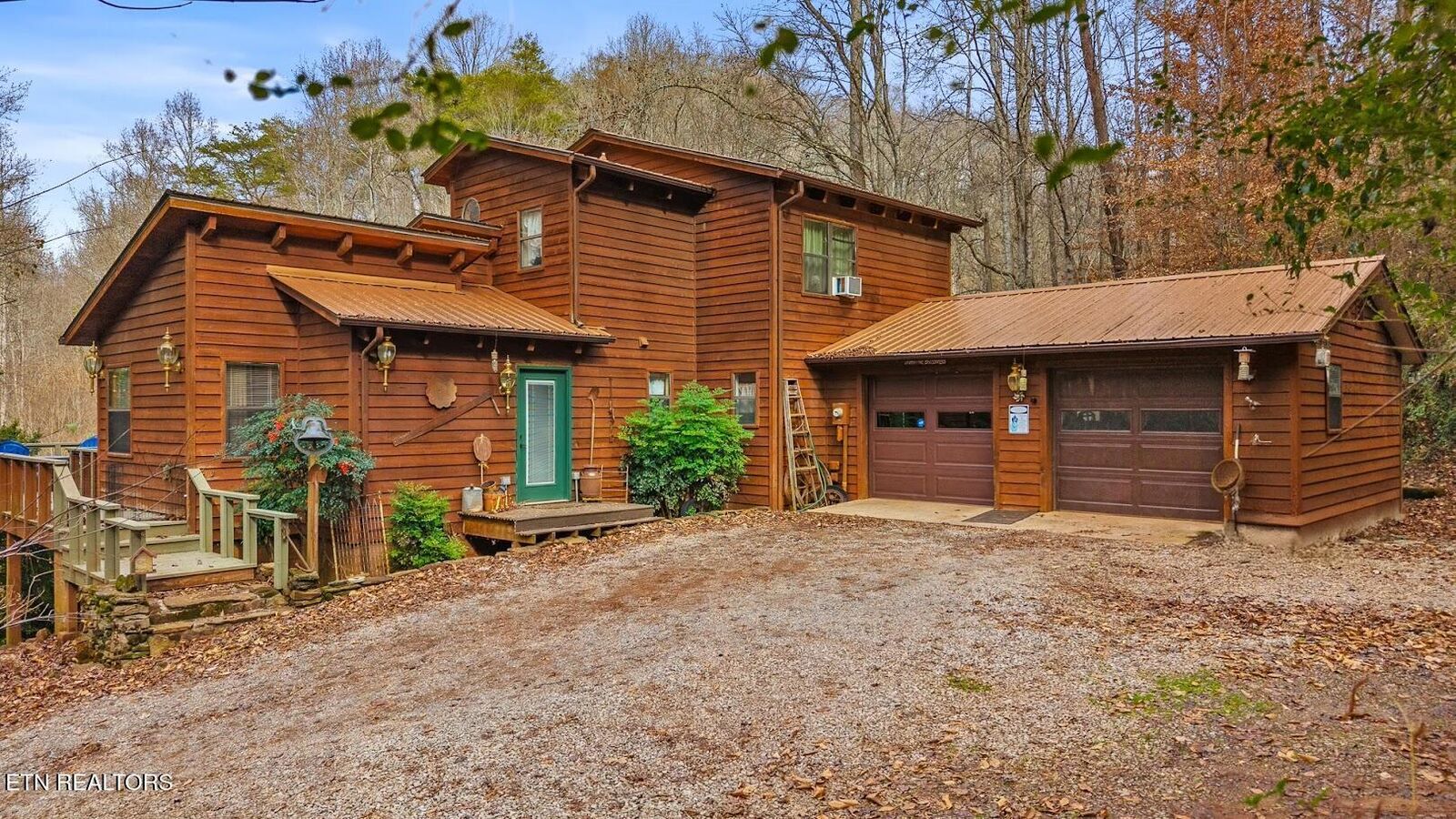Property Photo: 158 County Road 484 TN 37329