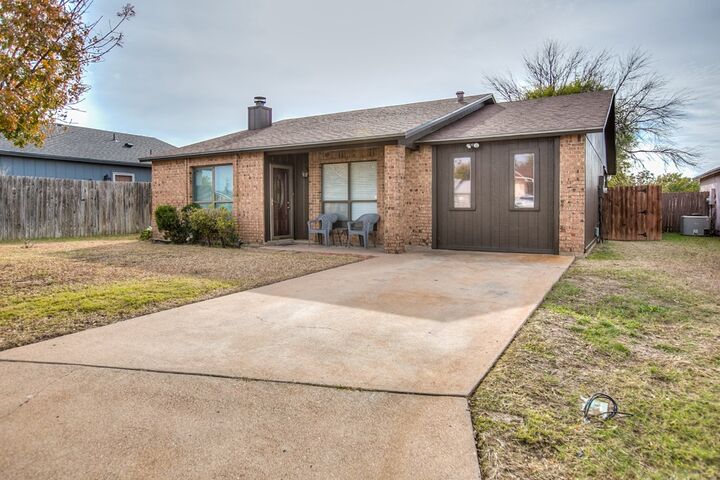Property Photo: 3321 Ridgemar Dr TX 76903