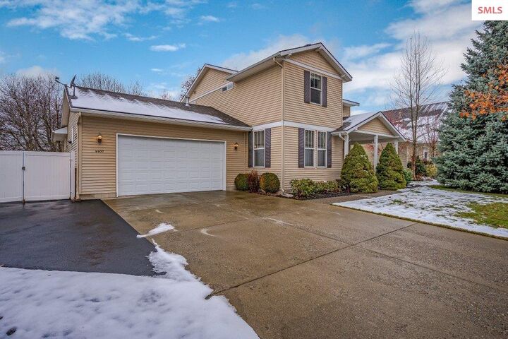 Property Photo:  4407 W Lennox Loop  ID 83815 