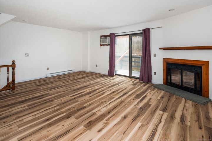 Property Photo:  8 Driftway Road C1  CT 06811 