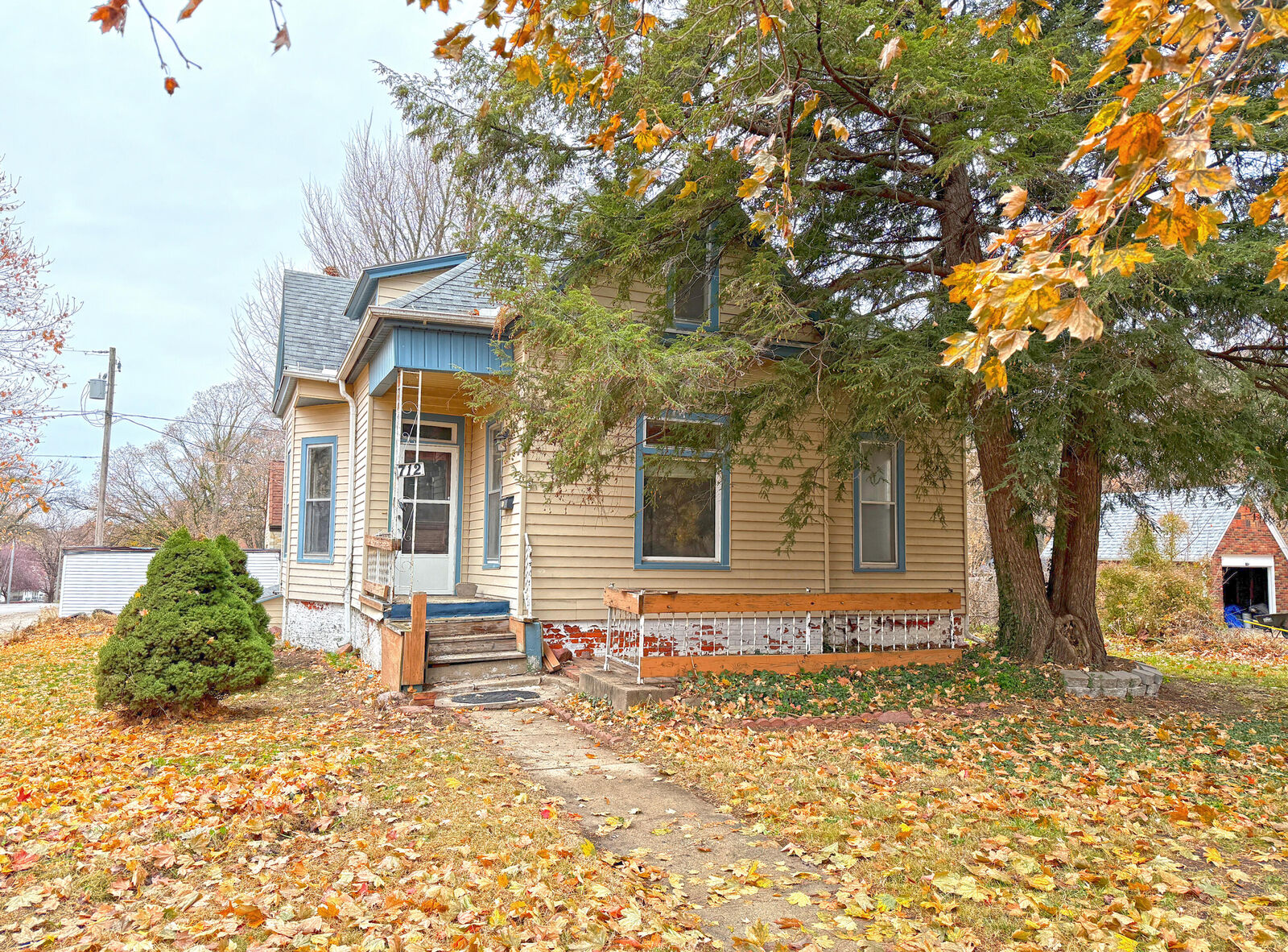 Property Photo: 712 West Street IA 51601