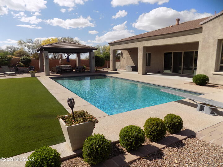 Property Photo:  2155 W National Ridge Place  AZ 85742 