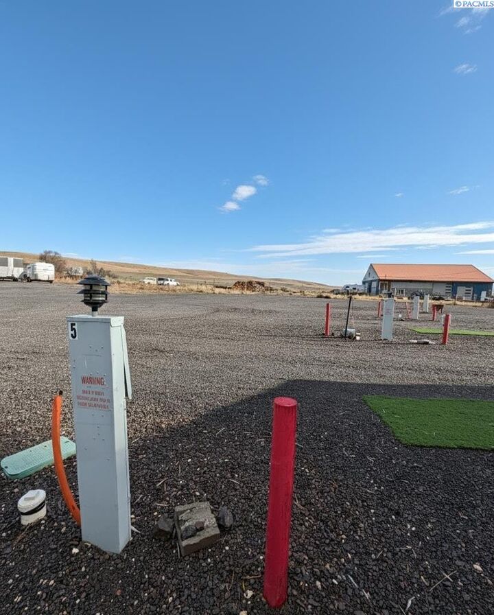 Property Photo:  601 S Main St  WA 99143 