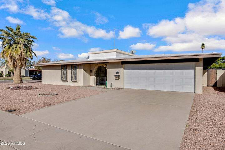 Property Photo:  3673 S Roosevelt Street  AZ 85282 