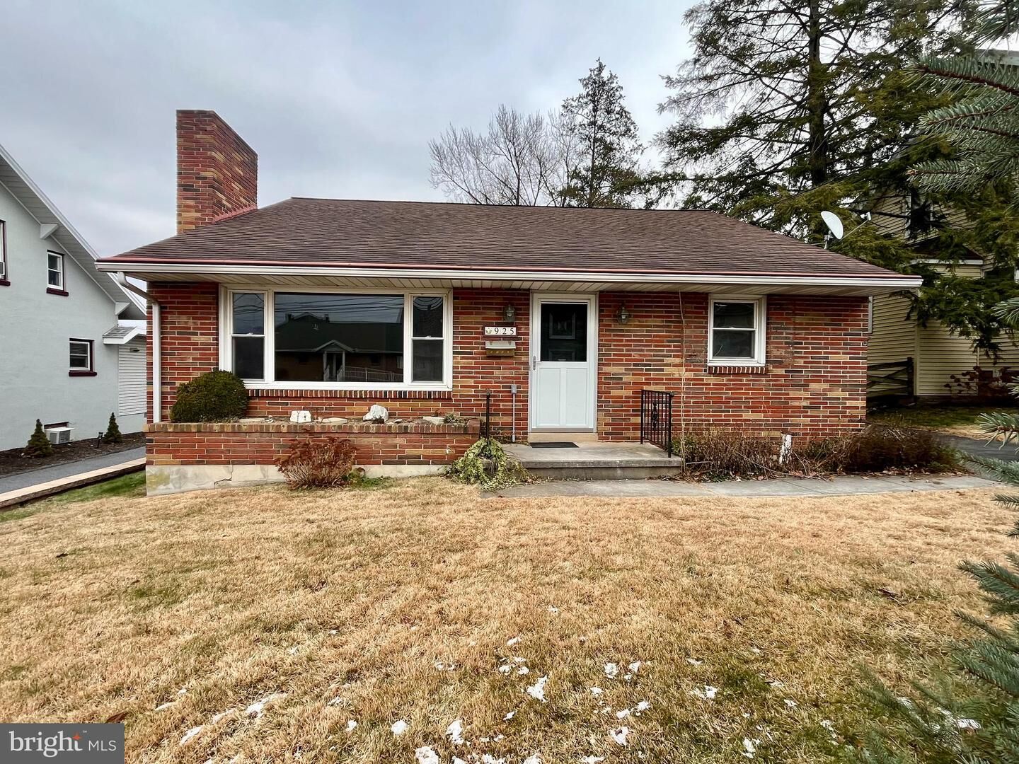 Property Photo: 925 S Spruce Street PA 17022