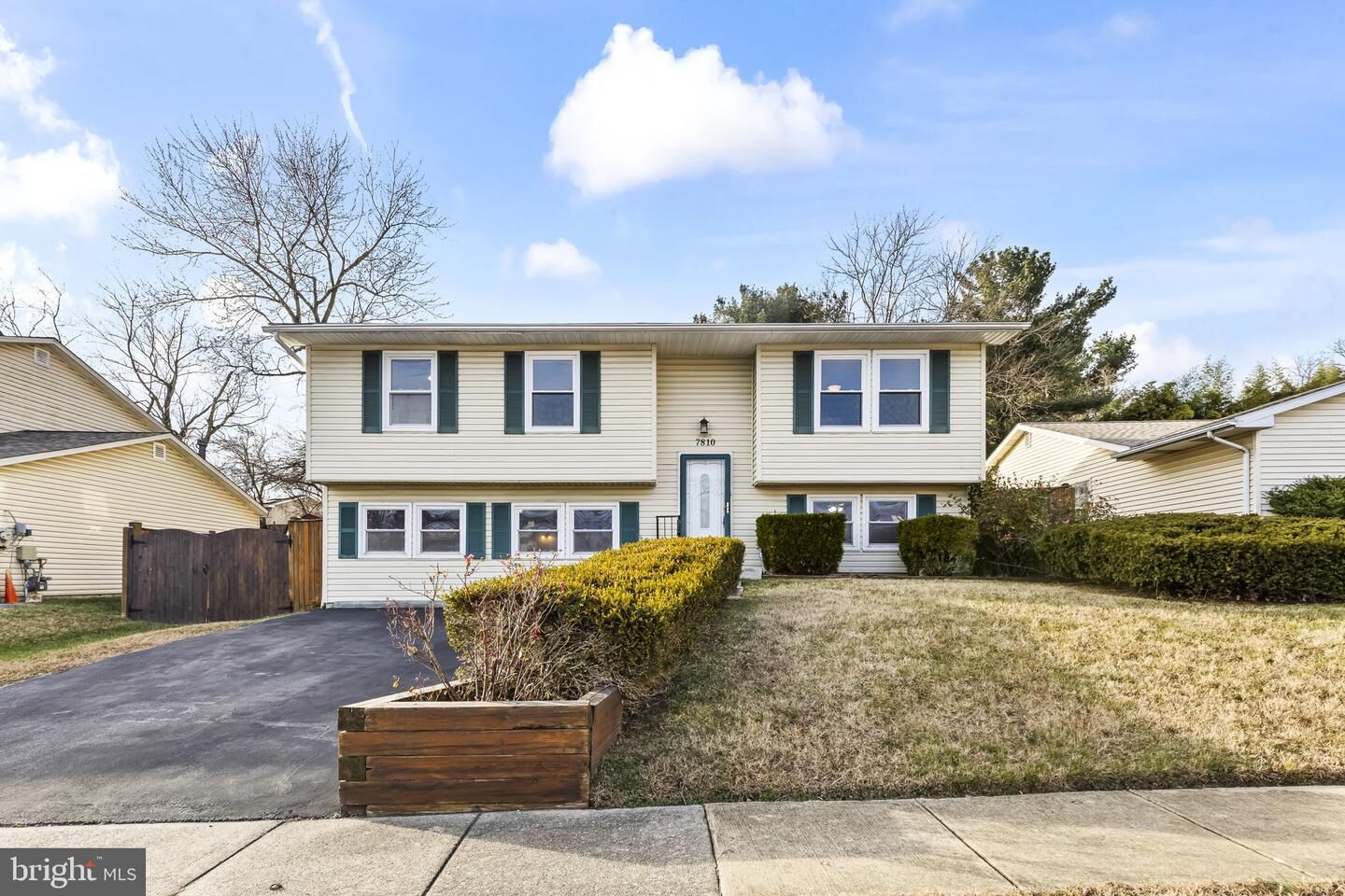 Property Photo: 7810 Citadel Drive MD 21144