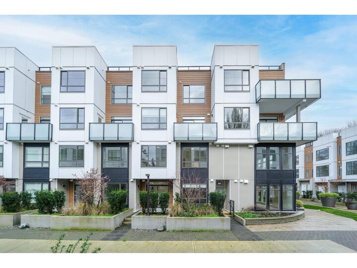 6328 King George Boulevard 110 — photo 1
