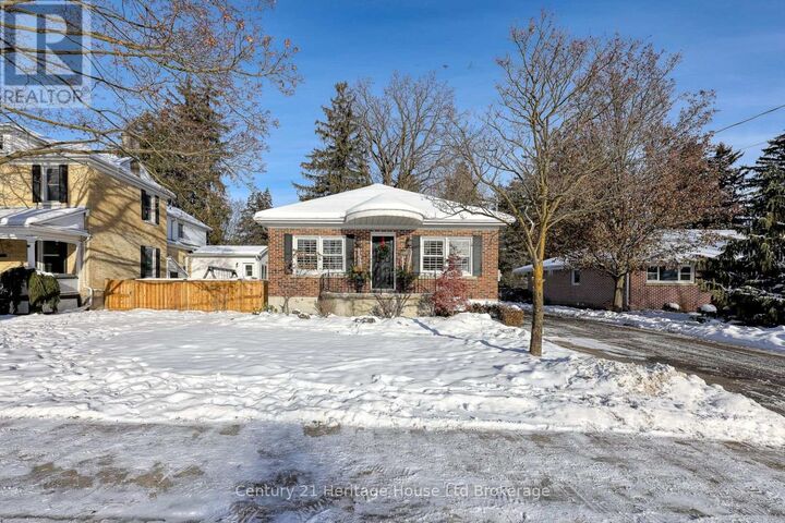 Property Photo:  449 Vincent Street  ON N4S 5M9 