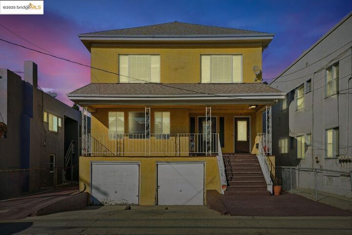 Property Photo: 1068 Aileen St CA 94608
