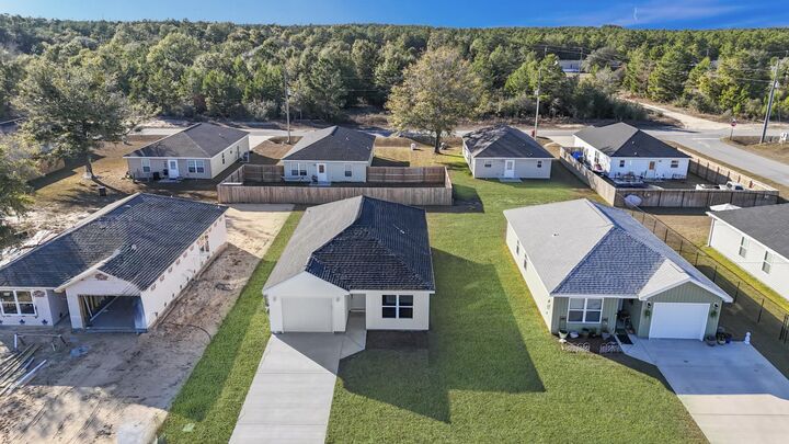 Property Photo:  5356 Highview Drive  FL 32539 