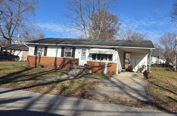 Property Photo: 308 E Elm Street IN 47601