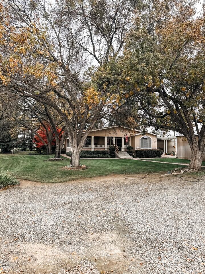 Property Photo: 13256 Elder Avenue CA 93230