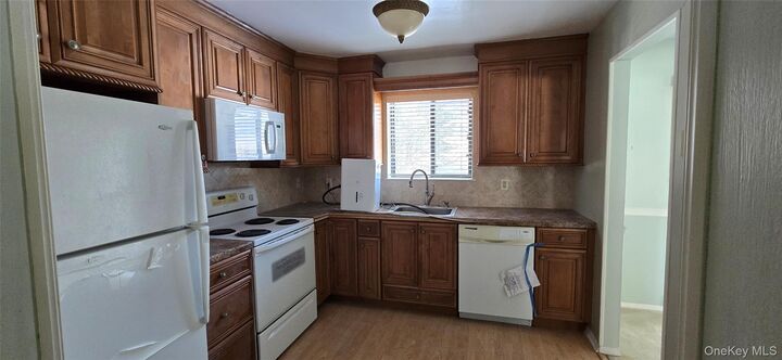 Property Photo:  503 Mountain Laurel Drive  NY 10950 
