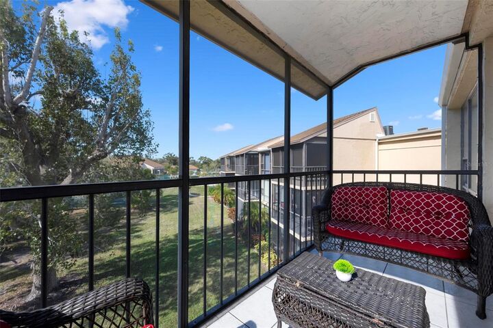 Property Photo: 612 Bird Bay Drive S 313 FL 34285