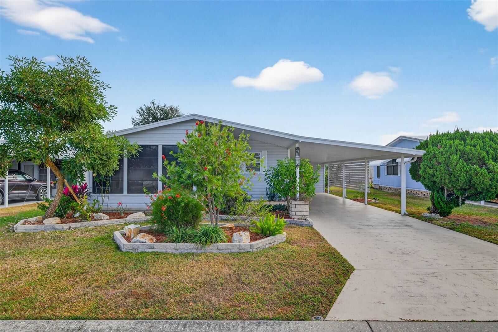 Property Photo:  3904 William Hume Drive  FL 33541 
