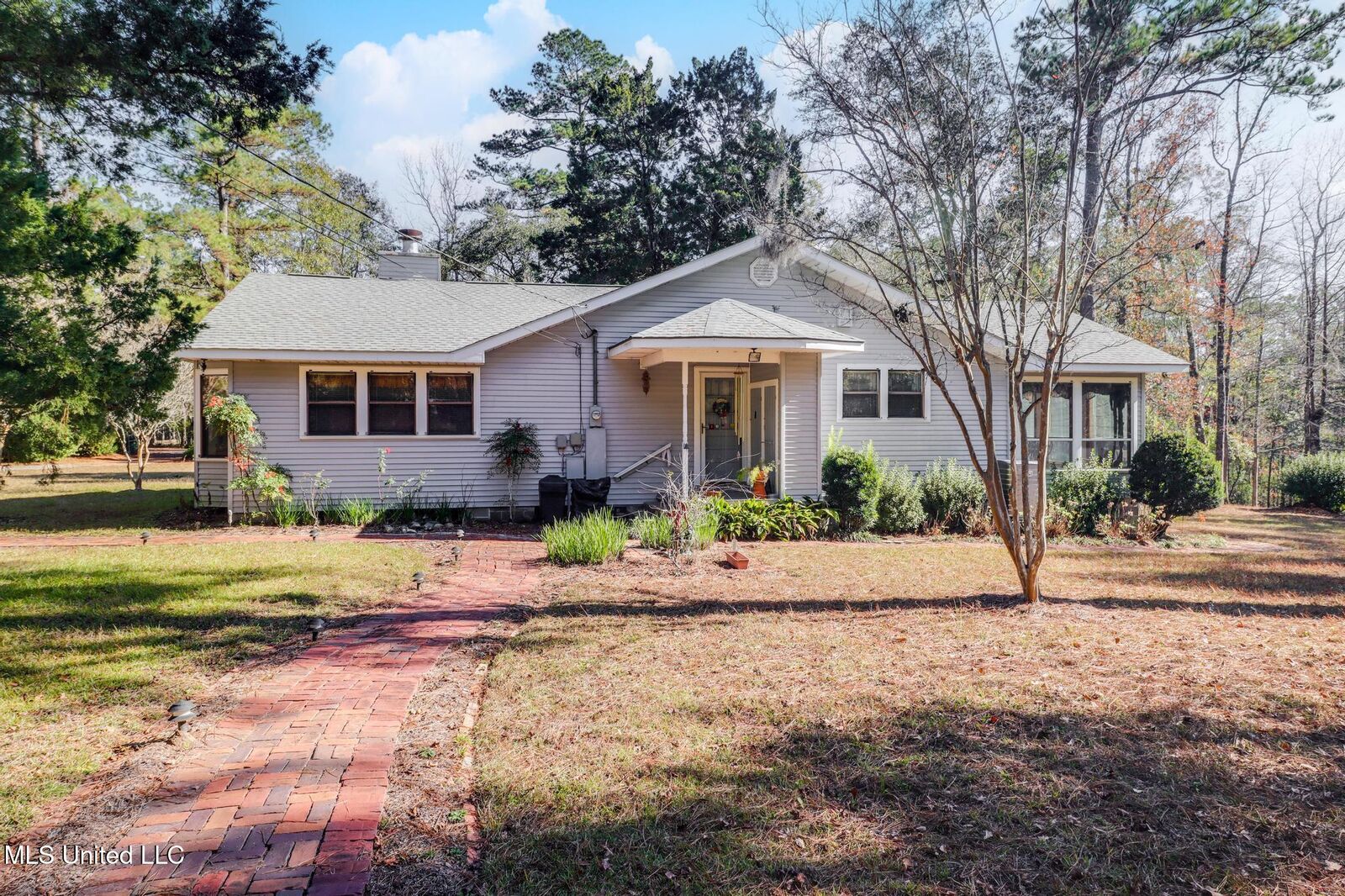 Property Photo:  16000 Moragas Lane  MS 39556 