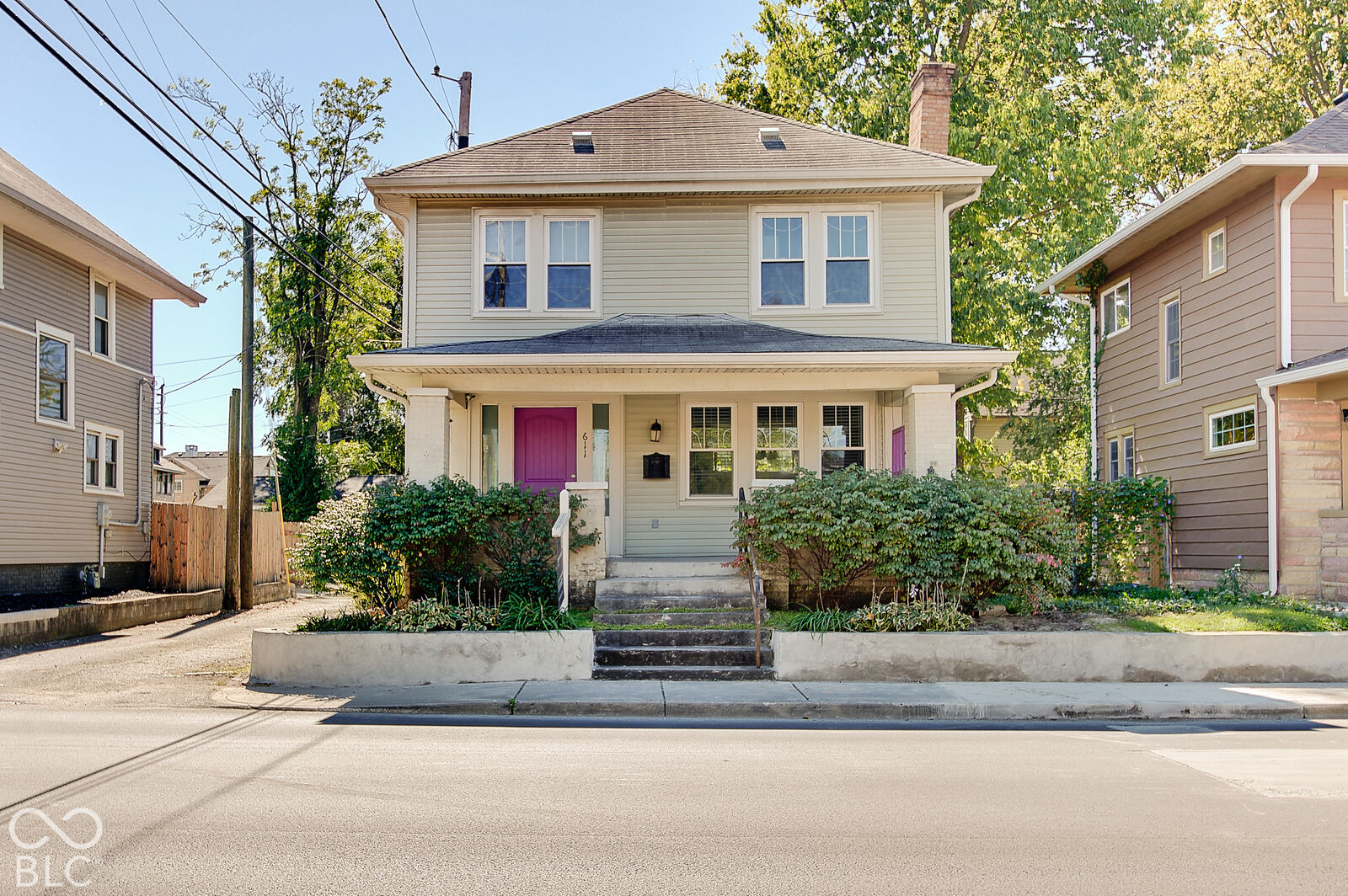 Property Photo: 611 E 30th Street IN 46205