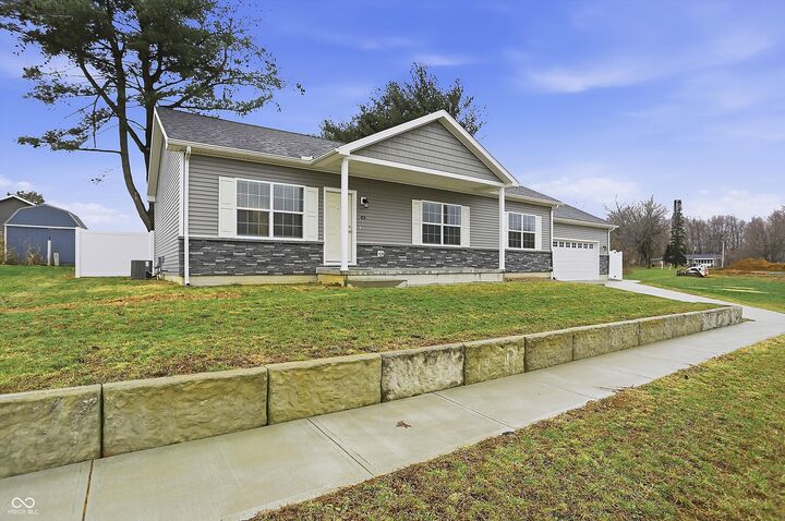 Property Photo: 10 Doe Creek Circle IN 46120