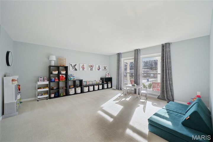 Property Photo: 323 Algonquin Drive MO 63011