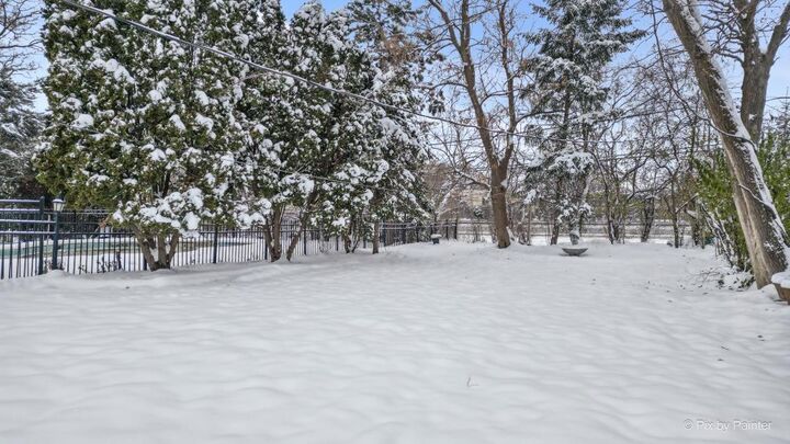 Property Photo: 274 Timber View Drive IL 60523