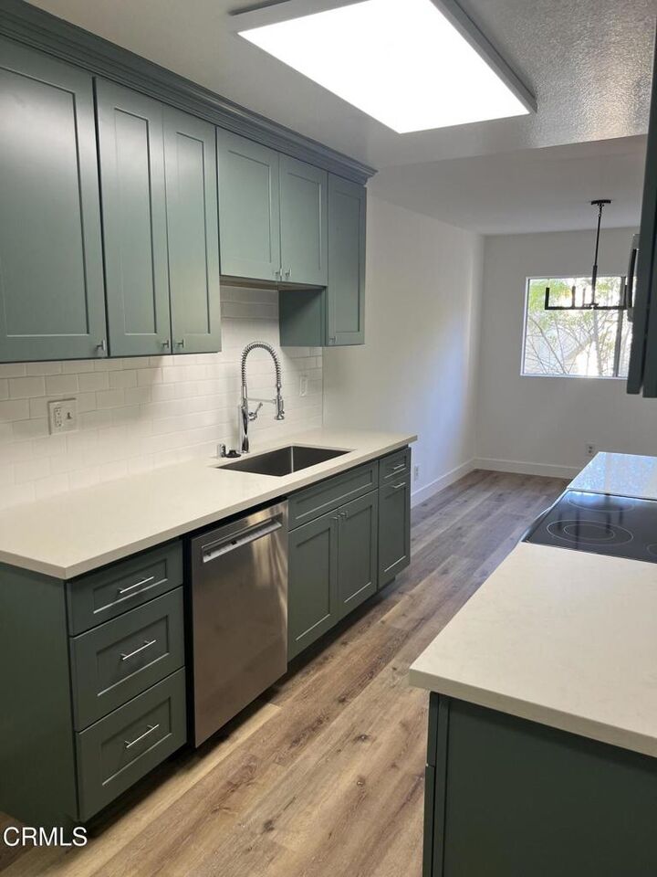 Property Photo:  277 Pleasant St Street 201  CA 91101 