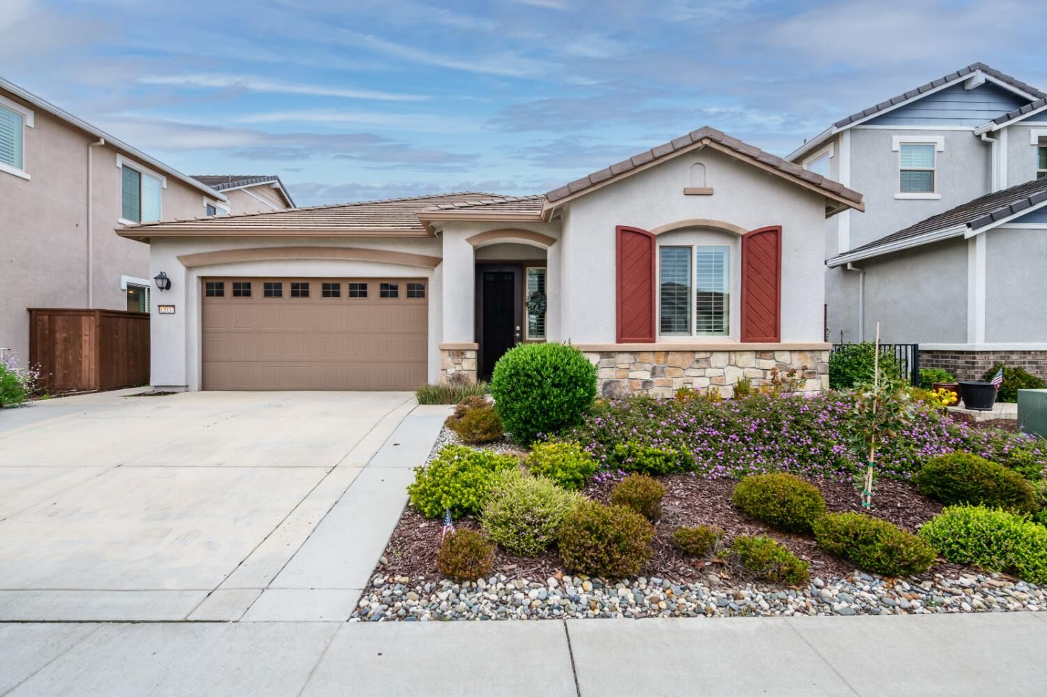 Property Photo: 12037 Tiresias Way CA 95742